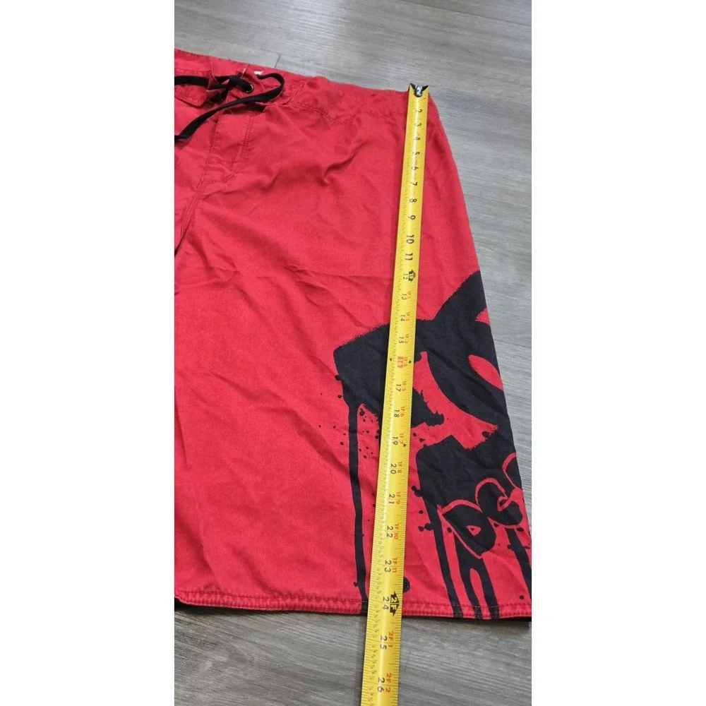 Y2K VTG DC Shoes Board Shorts Red Graphic Logo Cargo Graffiti Skate Surf Mens 38